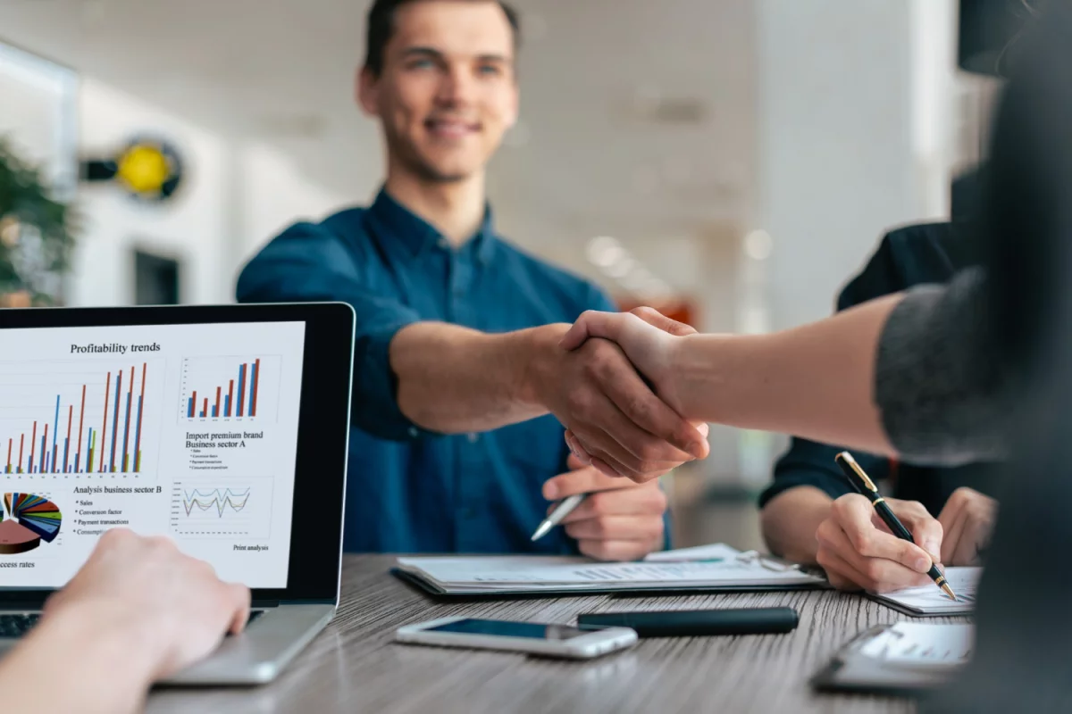 Czy żeby szkolić z bhp pracodawców potrzebne są uprawnienia?